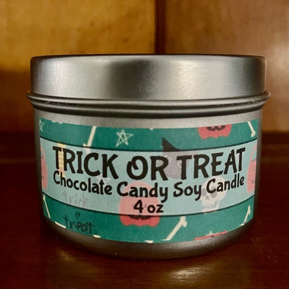 Trick or Treat Soy Candle 🍫 Chocolate Candy Scented - Picture 4 of 6